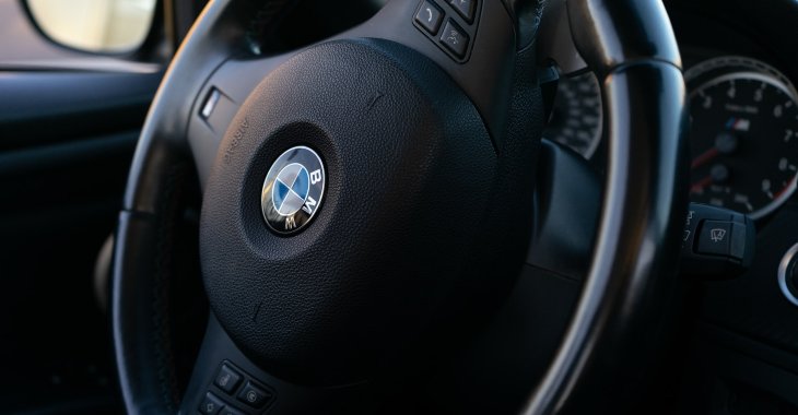 BMW AUTOMOBIL