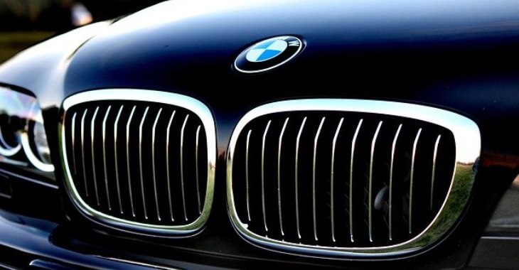 BMW prednja maska
